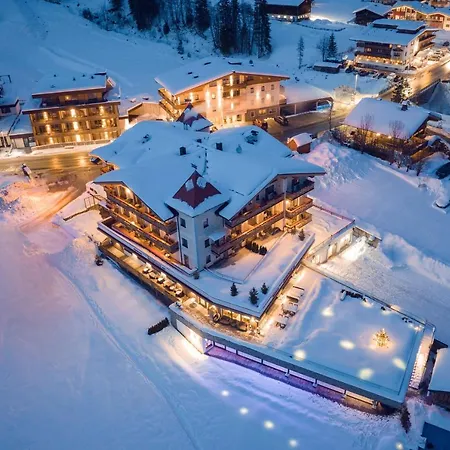 Hotell Alpinhotel Berghaus