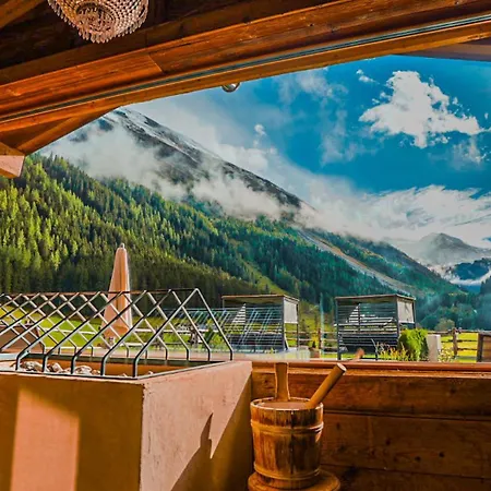 Alpinhotel Berghaus Hotell