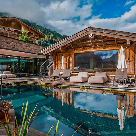 Hotell Alpinhotel Berghaus