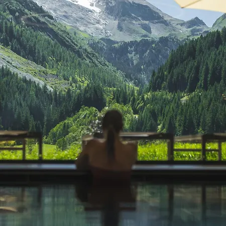 Hotell Alpinhotel Berghaus