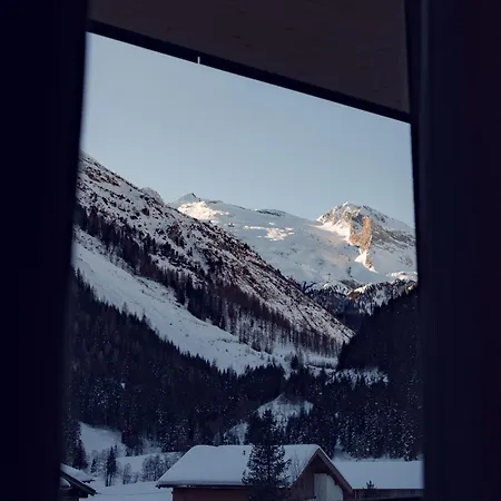 Hotell Alpinhotel Berghaus 4*