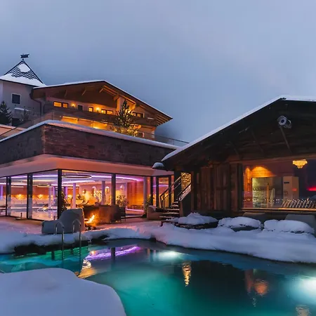 Alpinhotel Berghaus Hotell 4*