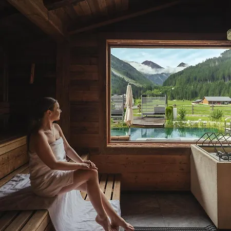 Alpinhotel Berghaus Hotel 4*