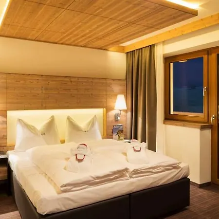 Alpinhotel Berghaus Hotell