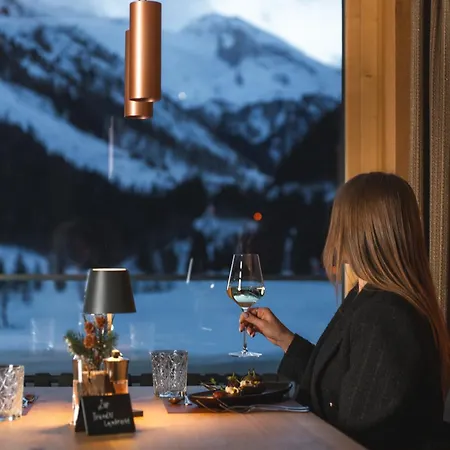 Hotell Alpinhotel Berghaus Tux