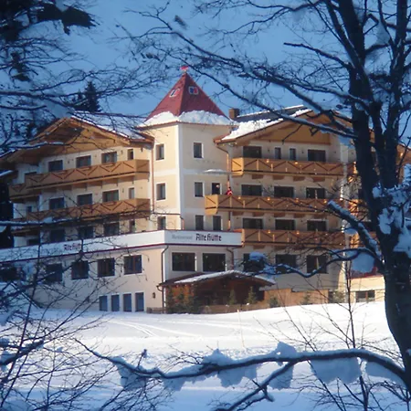 Alpinhotel Berghaus מלון