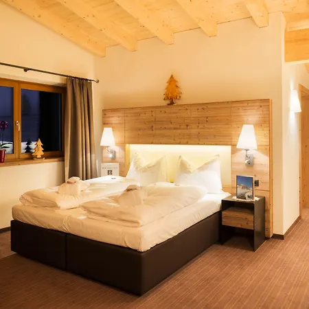 Alpinhotel Berghaus 图克斯