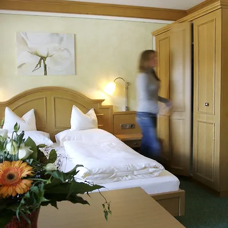 מלון Alpinhotel Berghaus טוקס