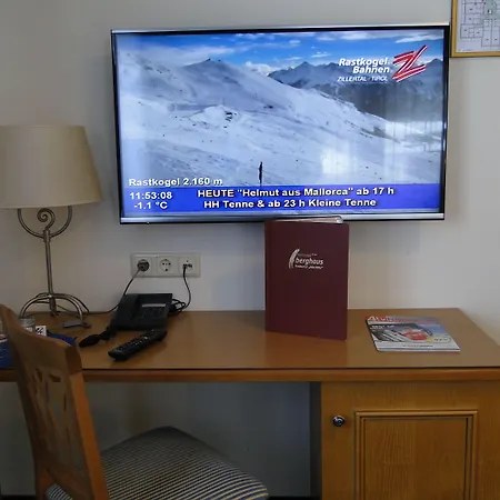 Alpinhotel Berghaus 酒店 图克斯