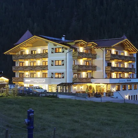 Hotell Alpinhotel Berghaus 4*