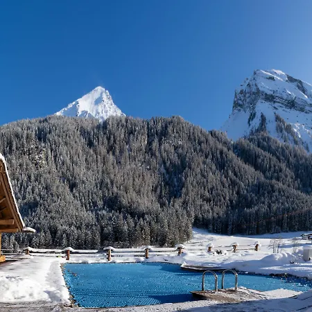 Alpinhotel Berghaus Hotell Tux