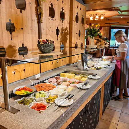 Alpinhotel Berghaus 酒店 图克斯