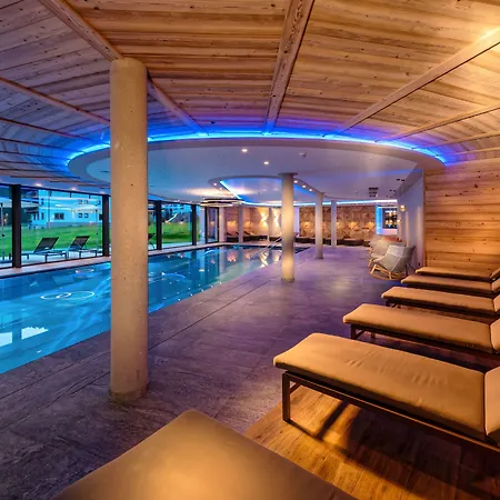 Alpinhotel Berghaus Otel Tux