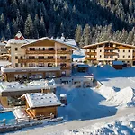Hotel Alpinhotel Berghaus
