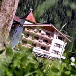 Alpinhotel Berghaus