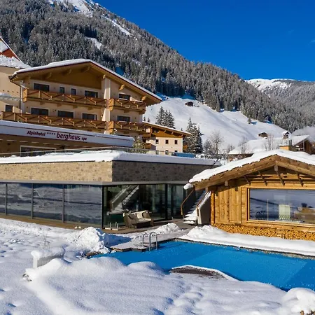 Alpinhotel Berghaus 4* Tux