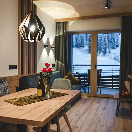 Alpinhotel Berghaus טוקס